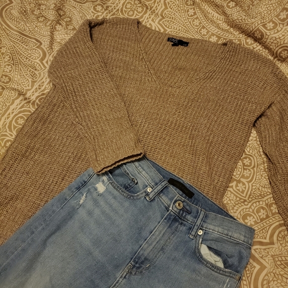 2/$15 😻 Knit sweater - Picture 3 of 4